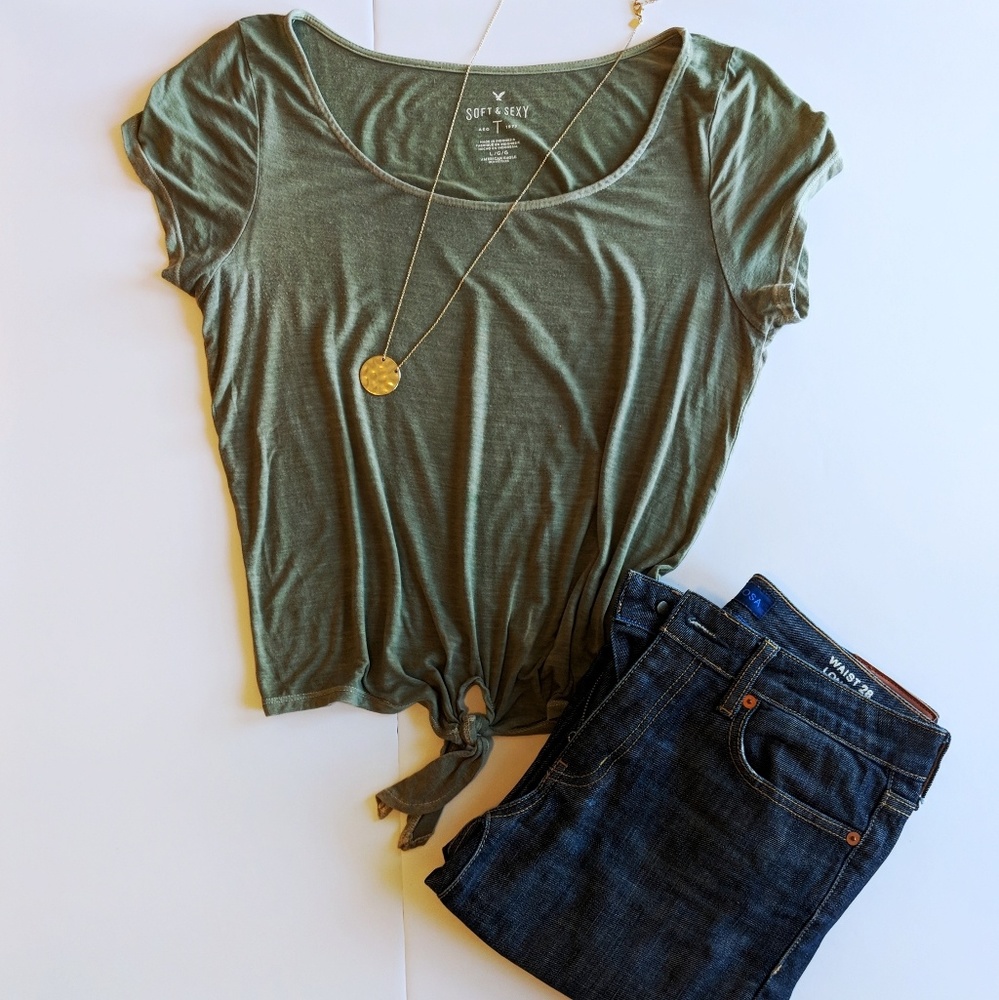 🍁 Host Pick 🍂 Soft and Sexy Tee, tie